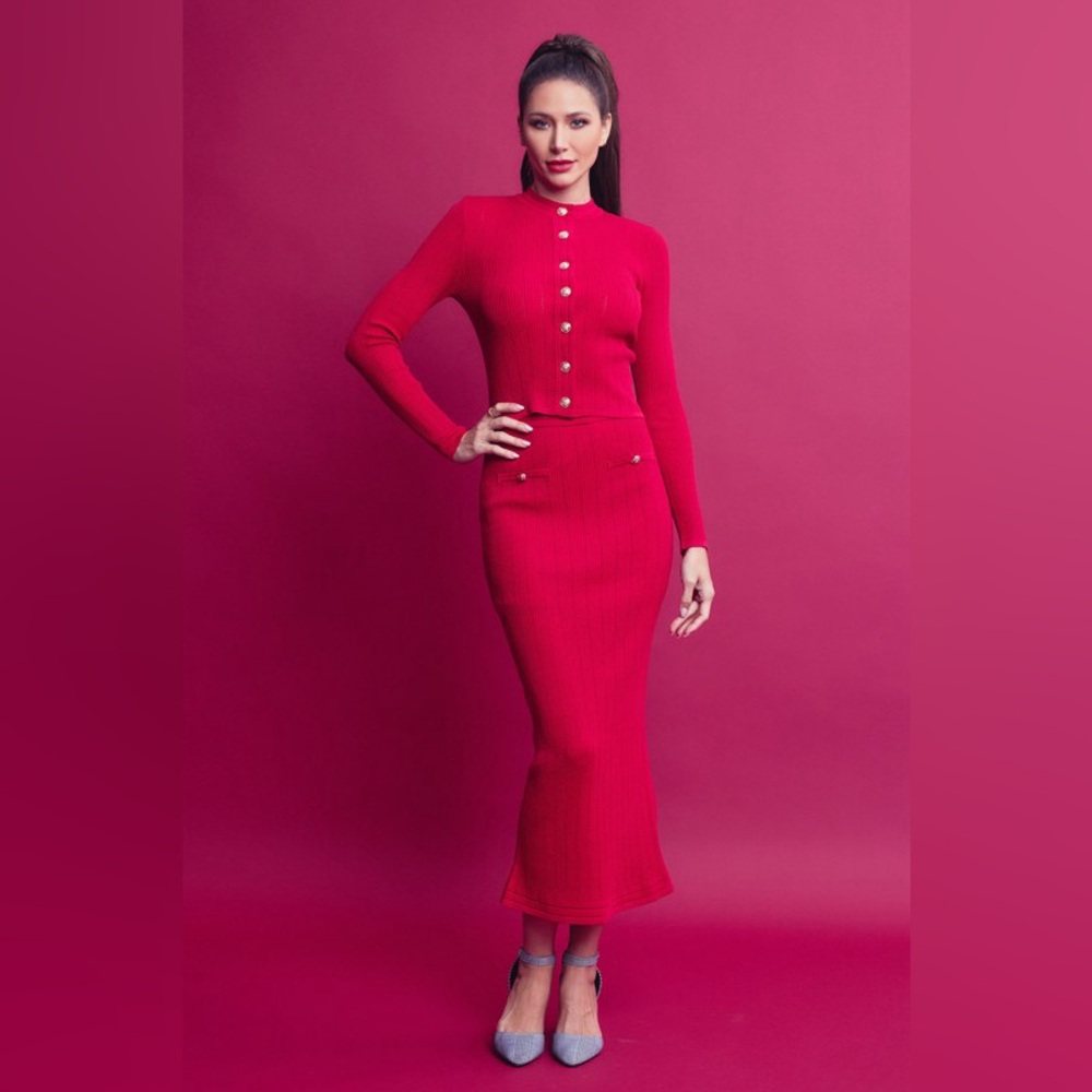 ⭐️⭐️. Knit Cardigan and Midi Skirt Set in Red